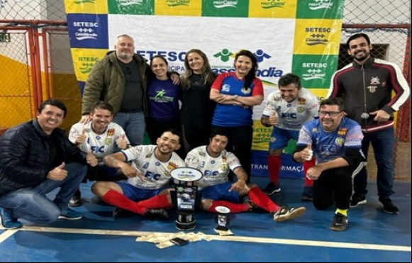 'Servidor em Jogo' reúne equipes municipais em competição cheia de espírito esportivo em Cassilândia